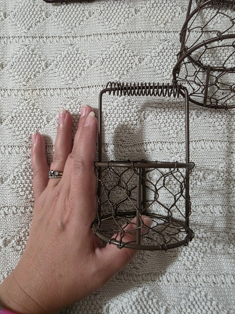 Set of 6 Rustic Wire Baskets - Picture 2 of 9